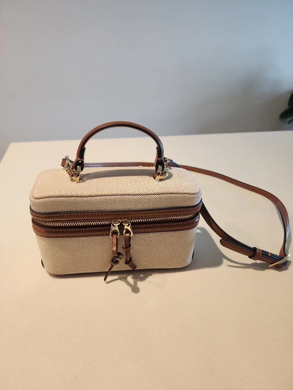 Zara Cream And Tan Box Bag Crossbody - Picture 12 of 12